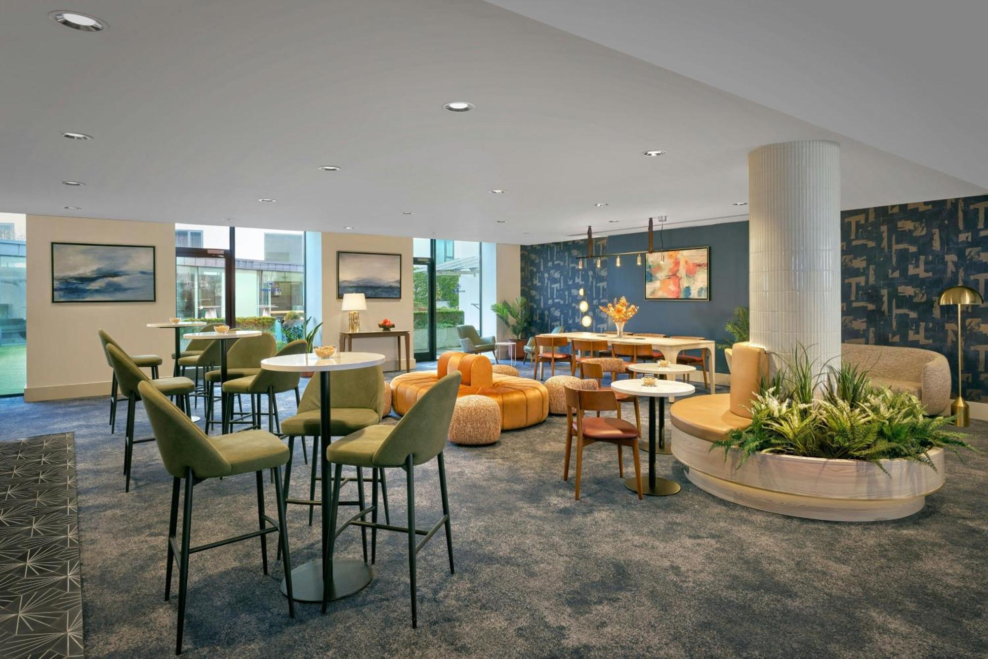 Sheraton Athlone Hotel Экстерьер фото